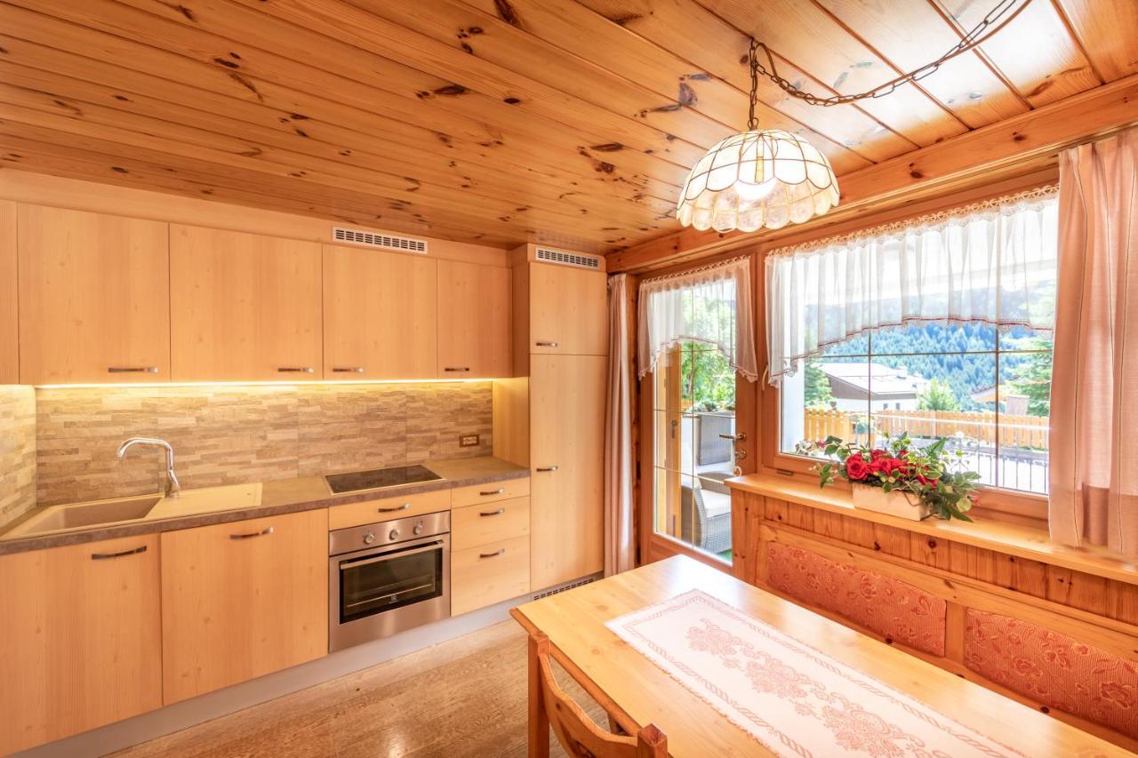 Apartmán Majon D'Aisciuda Vigo di Fassa Exteriér fotografie