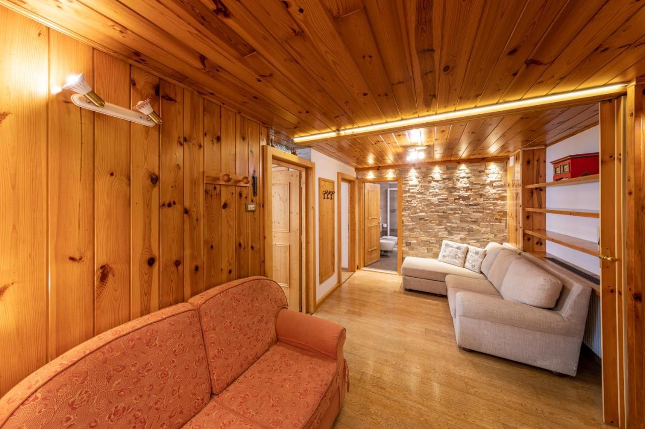 Apartmán Majon D'Aisciuda Vigo di Fassa Exteriér fotografie