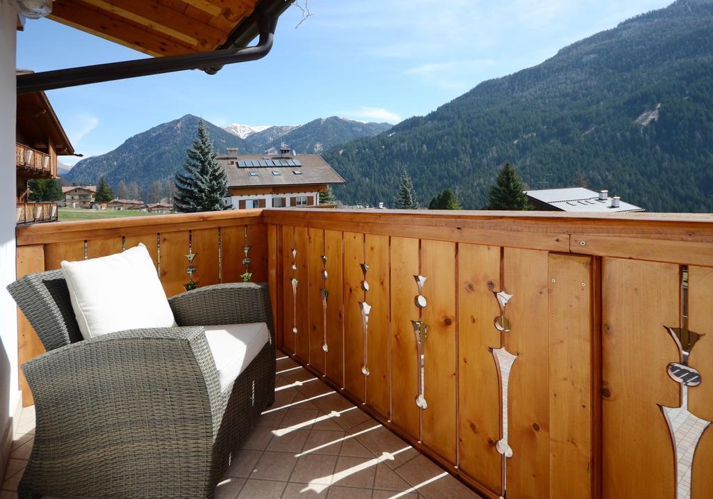 Apartmán Majon D'Aisciuda Vigo di Fassa Pokoj fotografie