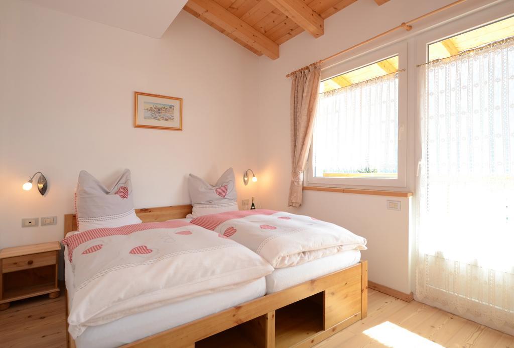 Apartmán Majon D'Aisciuda Vigo di Fassa Pokoj fotografie