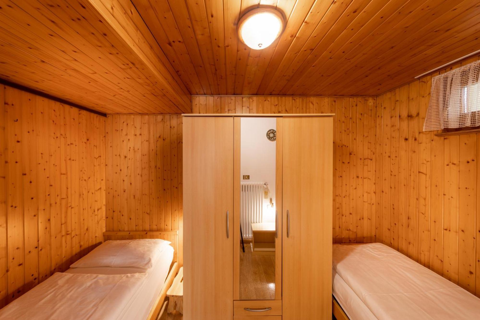 Apartmán Majon D'Aisciuda Vigo di Fassa Pokoj fotografie